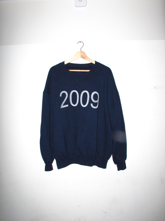 2009 navy crewneck